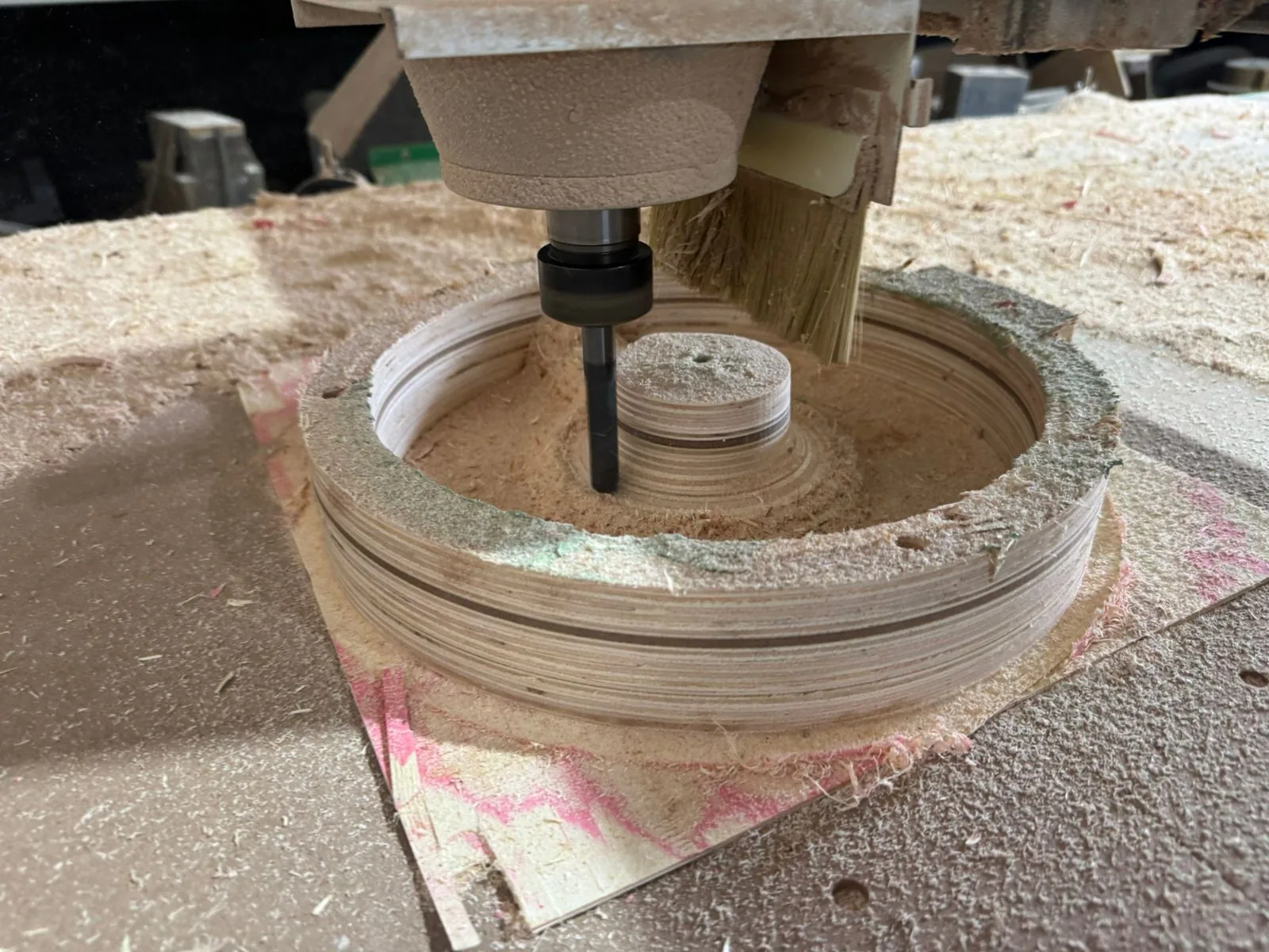 Fresado CNC de modelo de madera para fundición — CENCCO